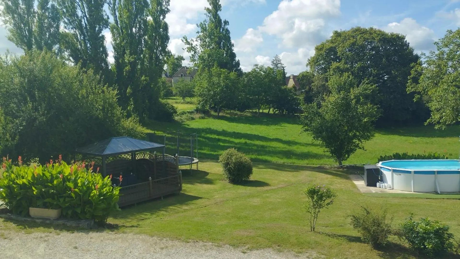 Maison Charmante Avec Piscine A Loupiac Holiday home