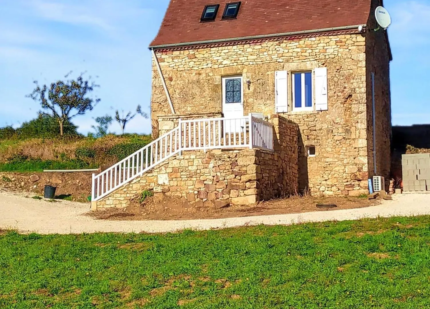 Holiday home Maison Charmante Avec Piscine A Loupiac